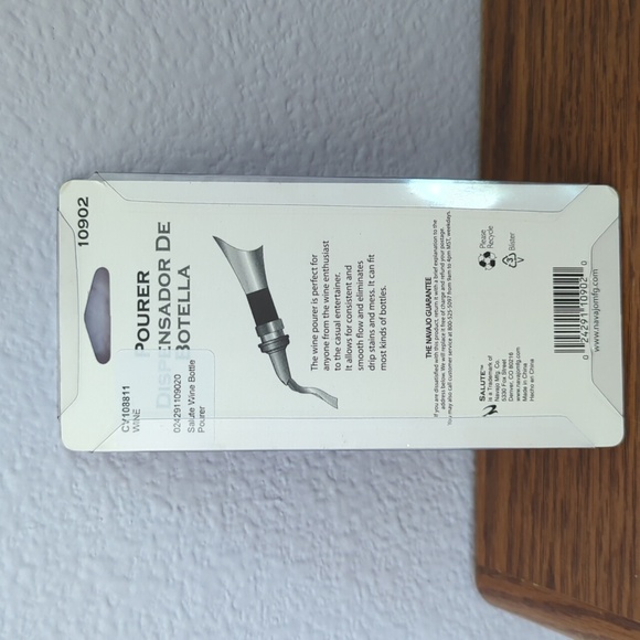 Wine Lover Bundle Bag Towel Pourer & TableTopics Cards - Picture 5 of 10